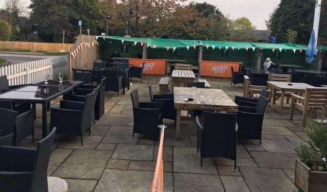 At the front of the pub, facing Leeds Road, is a large paved area with a whole host of outside tables for diners wishing to go al-fresco. Several tables at the far side seemed to be undercover.