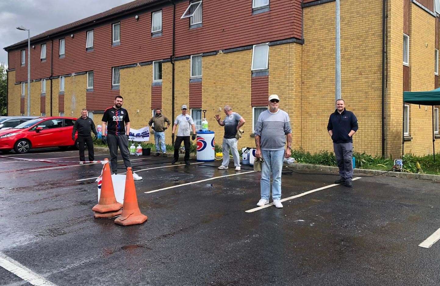 Eddie, Paul and the team washing cars at Darent Valley Hospital