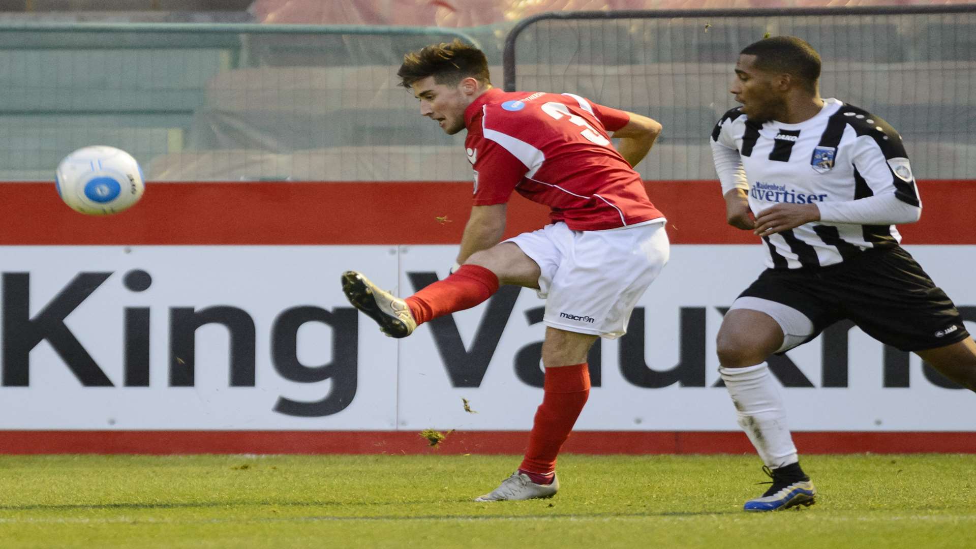 Ebbsfleet's Sean Shields digs out another cross Picture: Andy Payton