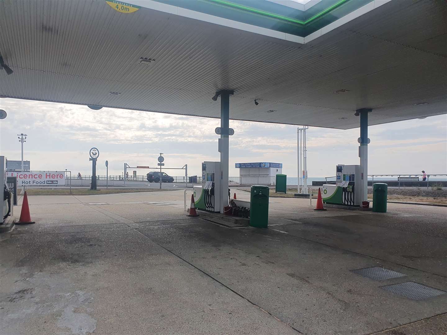 BP station in Seabrook (51608259)
