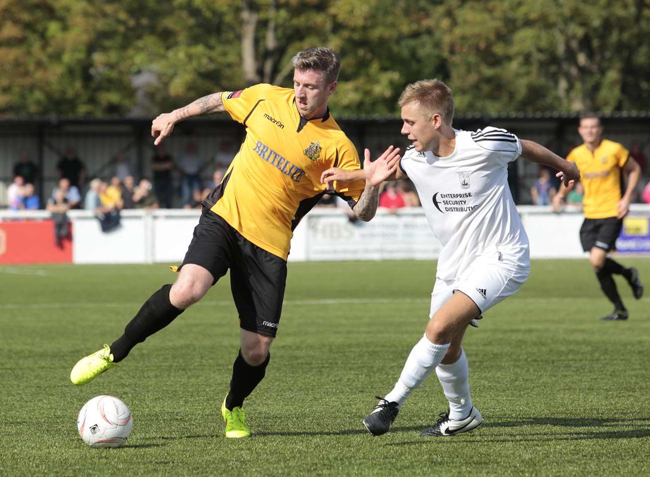 Dean Pooley playing for Maidstone against Littlehampton in the FA Cup Picture: Martin Apps
