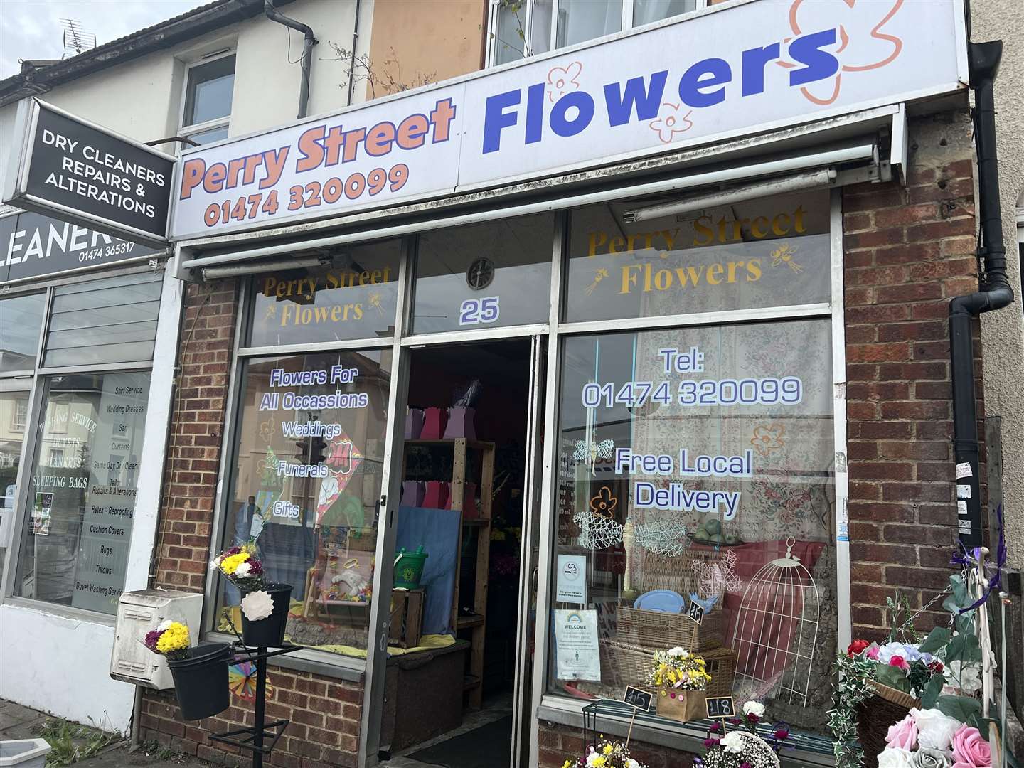 Perry Street Flowers is a florist shop in Perry Street