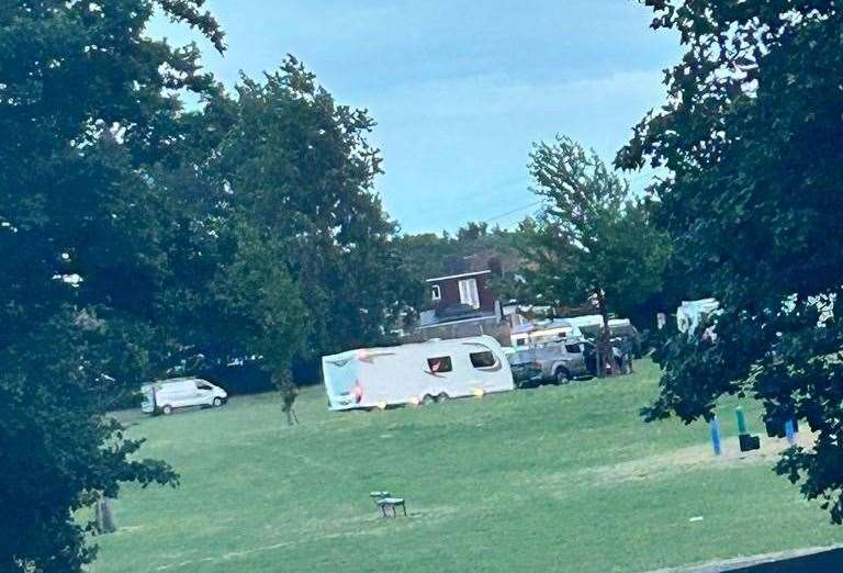 Travellers were spotted pitching up at Wombwell park in Northfleet earlier this month