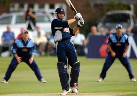 Simon Cook hit 22 from just 17 balls. Picture: BARRY GOODWIN