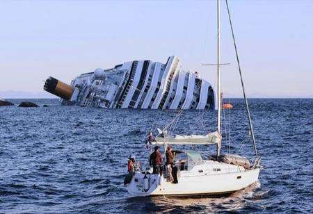 The Costa Concordia capsizes in Italy. (AP Photo/Gregorio Borgia)