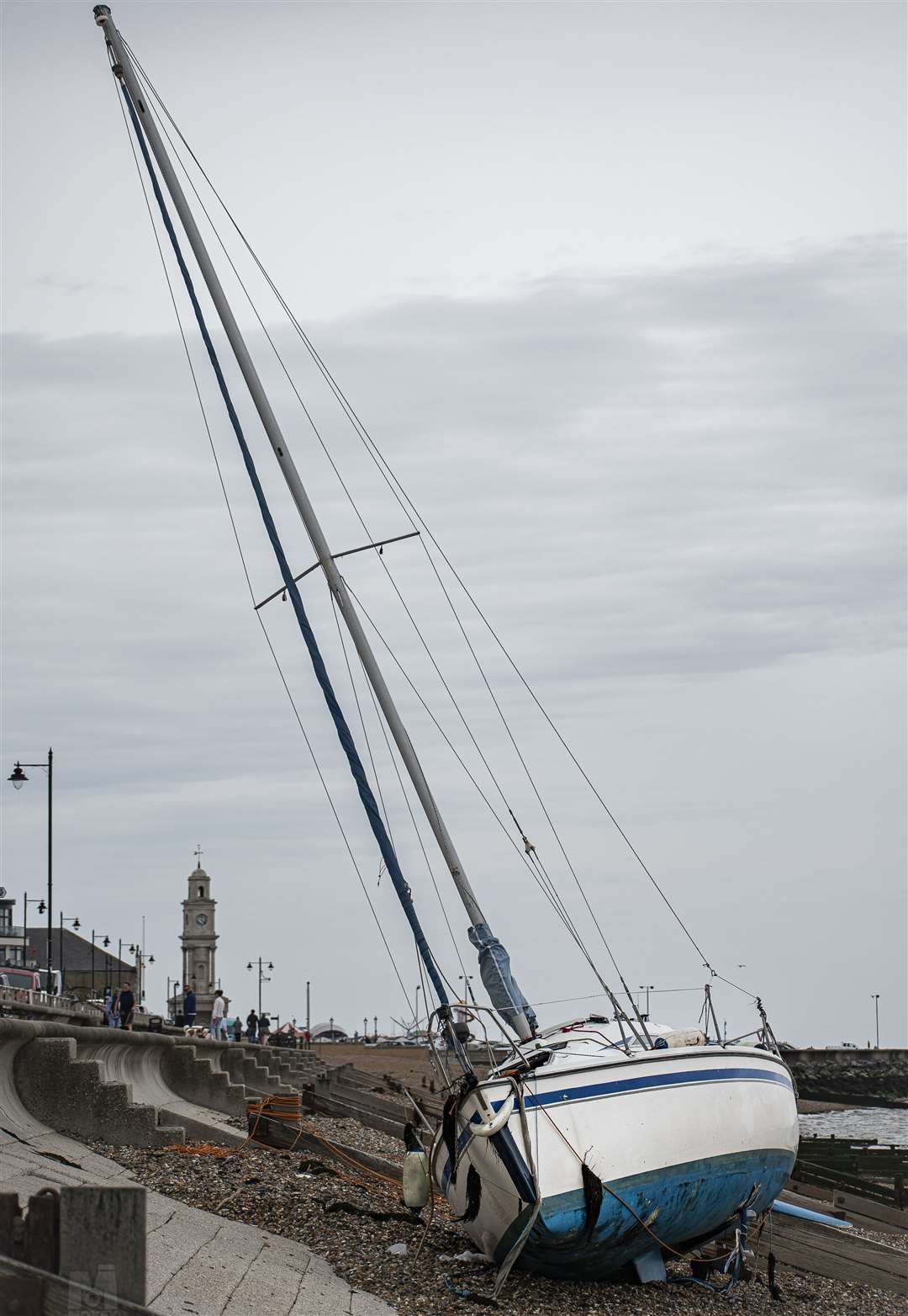The sailing cruiser on Herne Bay beach. Photo: Omri Moxey/ MOXEYS PHOTOGRAPHY