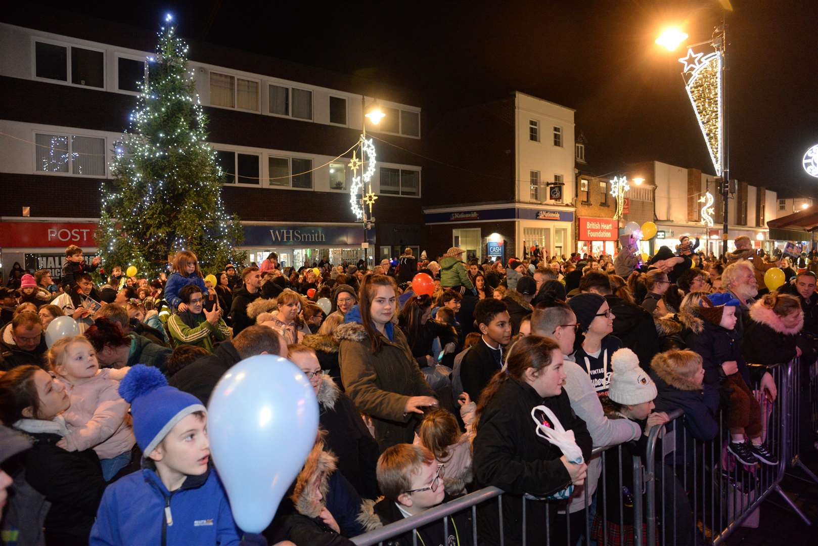 Spectators at the Gillingham Christmas lights switch-on during Friday evening. Picture: Chris Davey. (5592433)