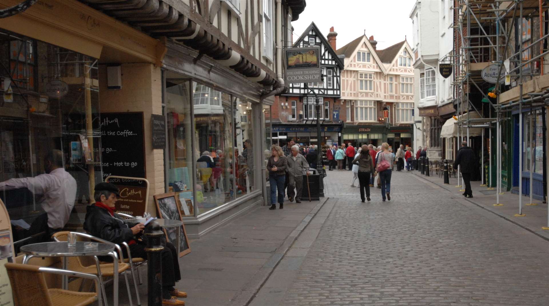 Canterbury is blessed with cobbled streets buzzing with cafes, restaurants and bars in its historic centre, alongside a wealth of great shopping opportunities and famous landmarks (3444694)