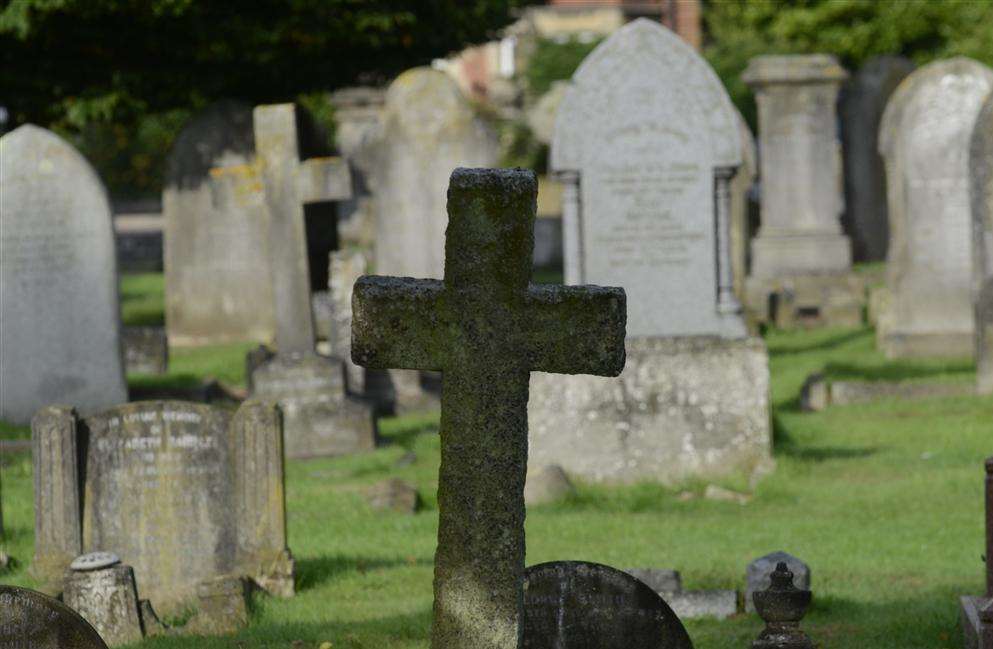 Ashford's Canterbury Road cemetery