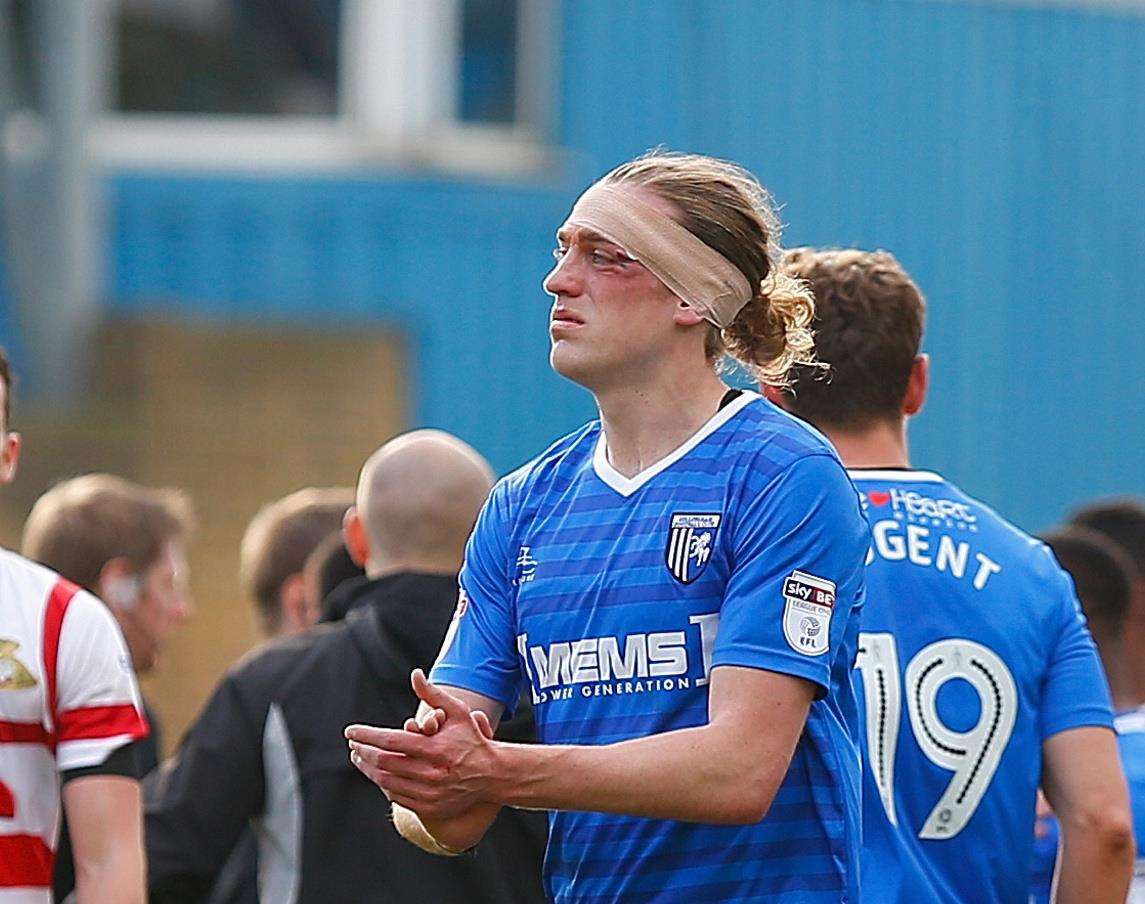 Tom Eaves picked up a head injury against Doncaster Picture: Andy Jones