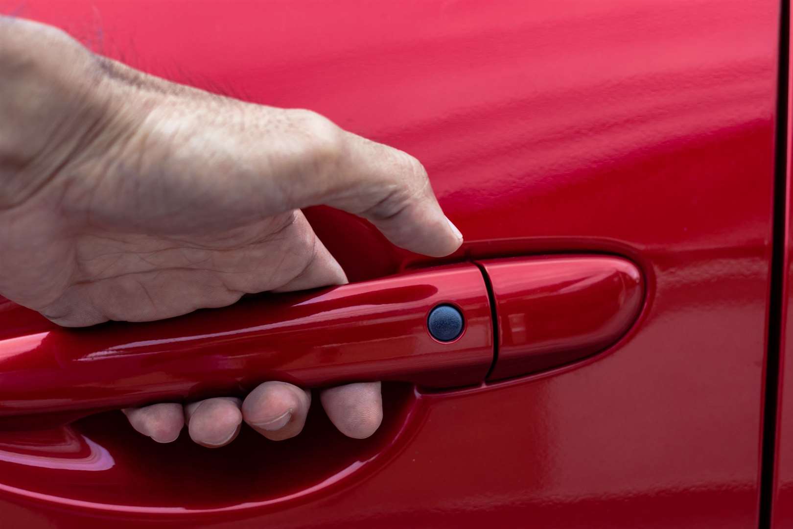 Insurance experts say people must do more to protect their keys if they have a keyless entry system. Photo: iStock.