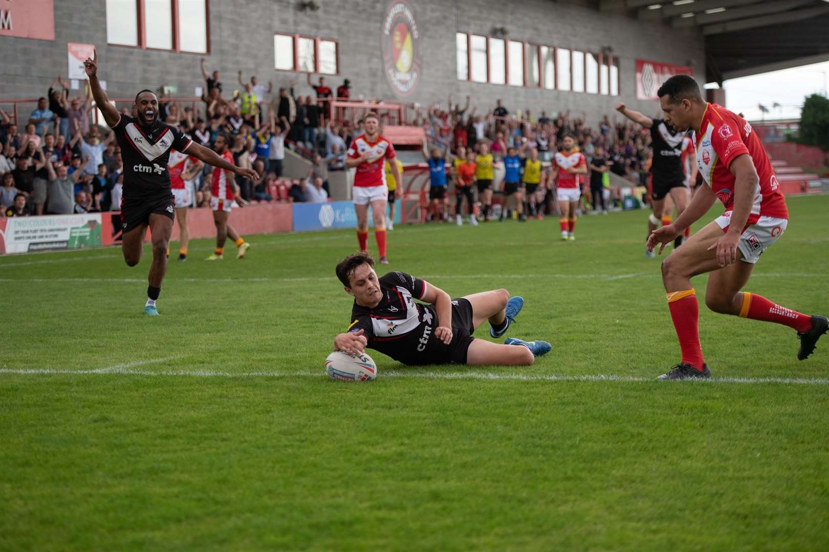 London Broncos versus the Sheffield Eagles at Ebbsfleet United's home ground Picture: Alan Stanford