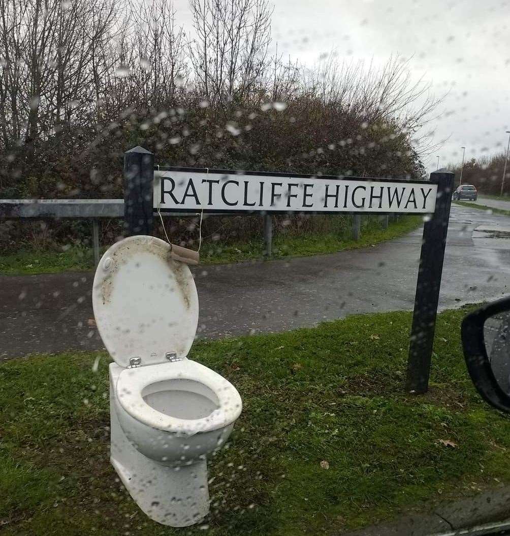 A toilet was put next to the Ratcliffe Highway sign to protest against lorry drivers leaving waste