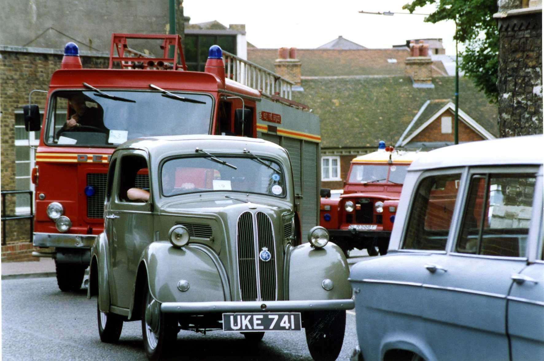 A vintage car parade travelled from Maidstone town centre to Penenden Heath for the 1992 Festival of Europe