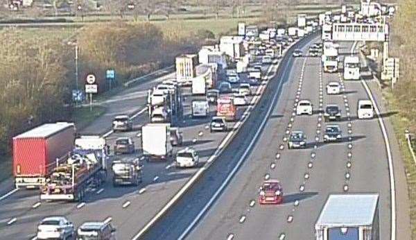 Traffic on the M25 near Junction 5, near Sevenoaks, and Junction 6 has been stopped