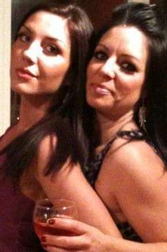 Tragic Bernadette Lee with her older sister Jodie Lee