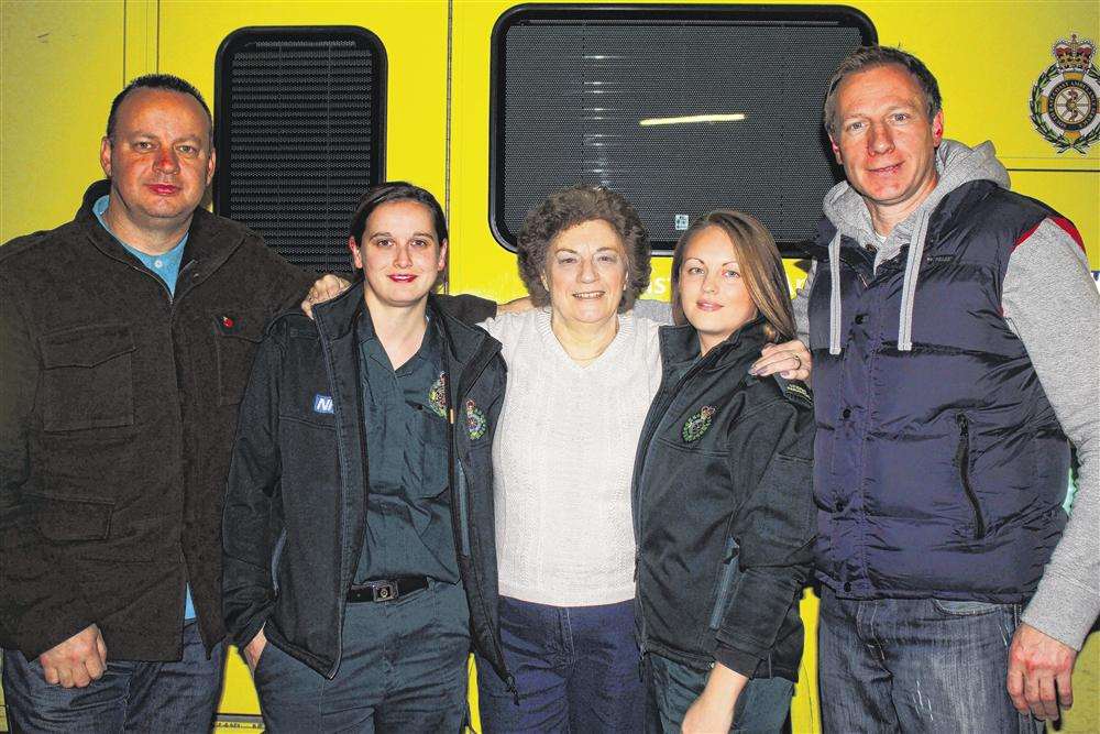 Margaret Beckwith and her sons Steve and Alan with SECAmb crew Katrina Ellis and Karen Nicholas.