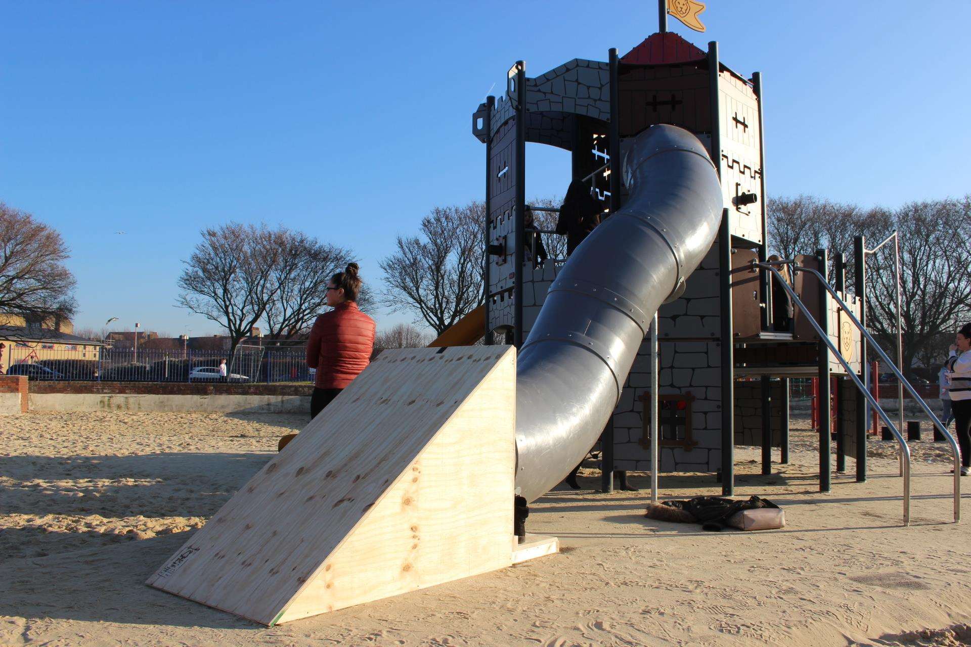 Closed: the castle slide at Beachfields, Sheerness (7440590)