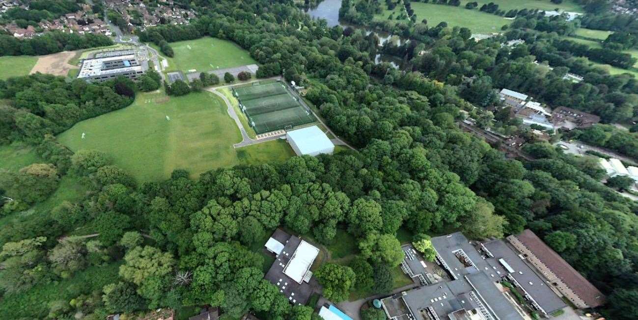 Plans for a new six-court sports hall at Invicta Grammar School in Maidstone have been submitted