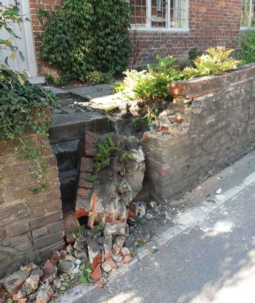 A property was damaged after an accident in Upper Street