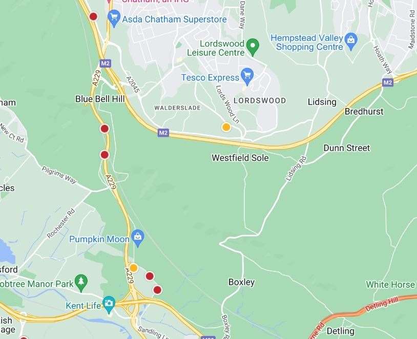 Two red balls mark where the roadworks are on the A229 between Maidstone and Rochester. Map: One-Network