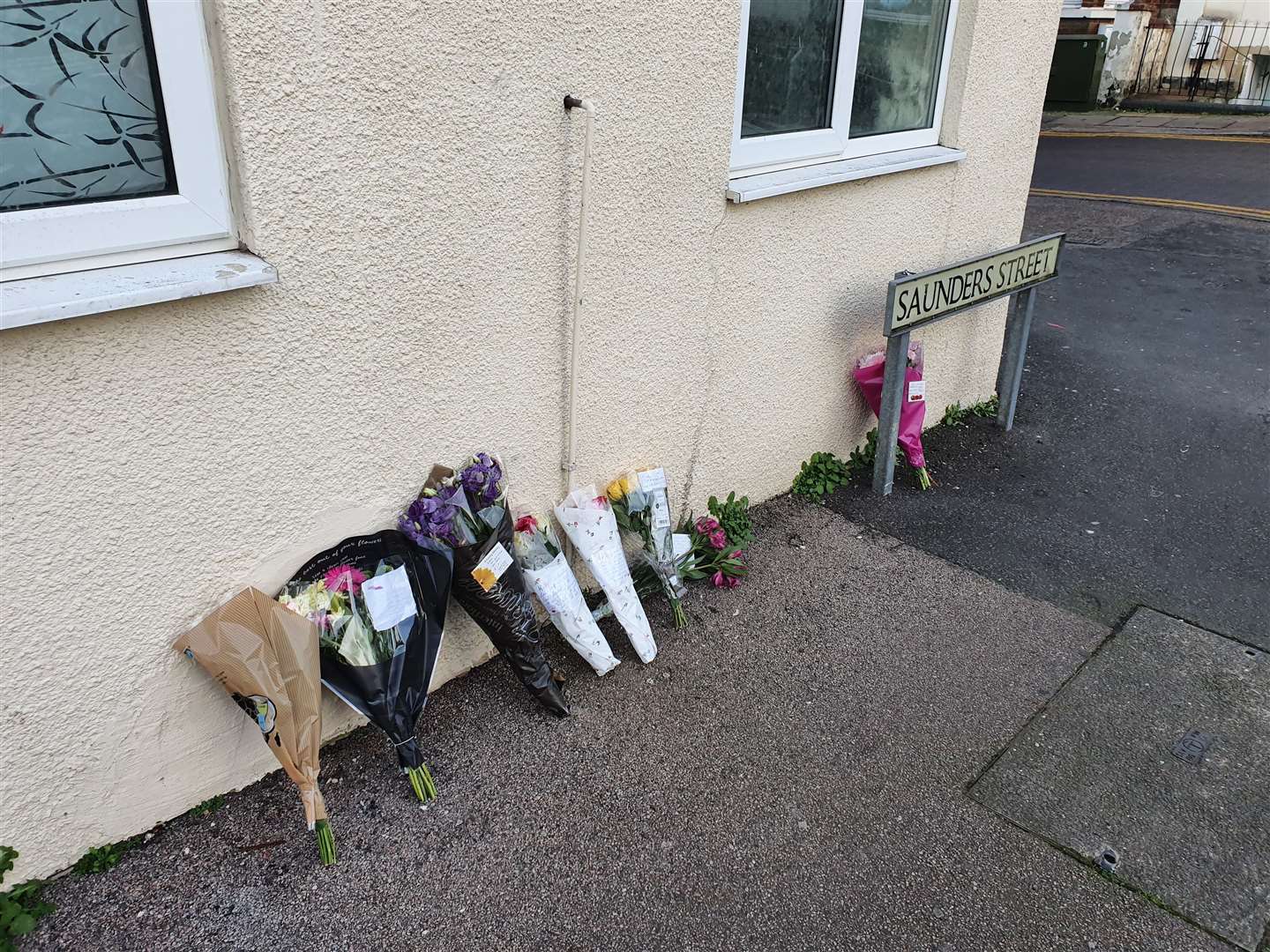 Tributes to Kelly Price left outside the couple's home