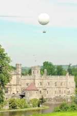 The balloon above Leeds Castle
