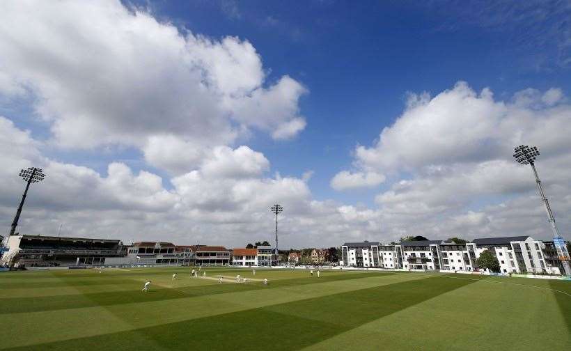 Kent Cricket close their offices as they plan to put the majority of their staff on leave