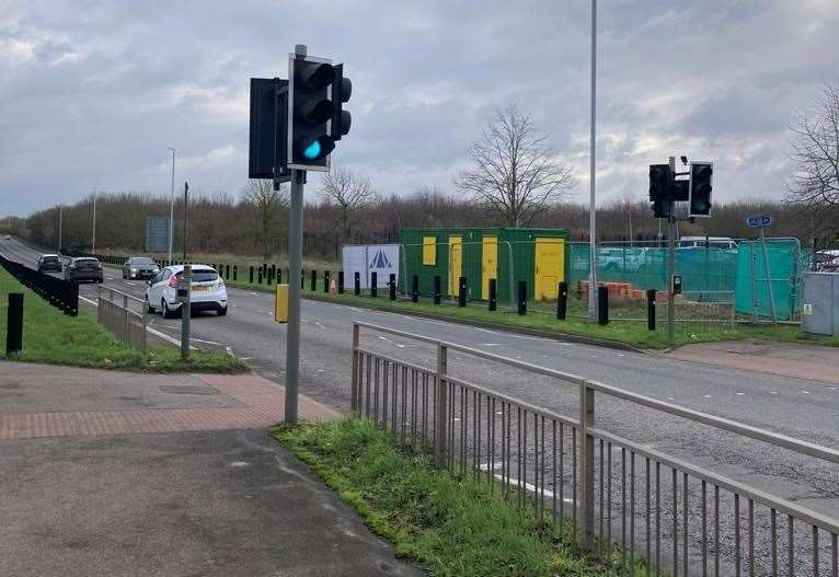 A temporary building has been installed by the roundabout at Sonora Fields ahead of the roadworks starting