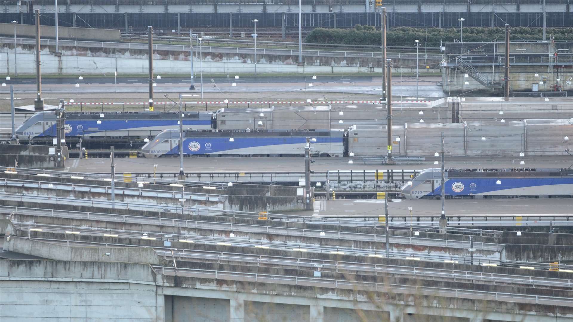 Eurotunnel is experiencing delays of up to three hours