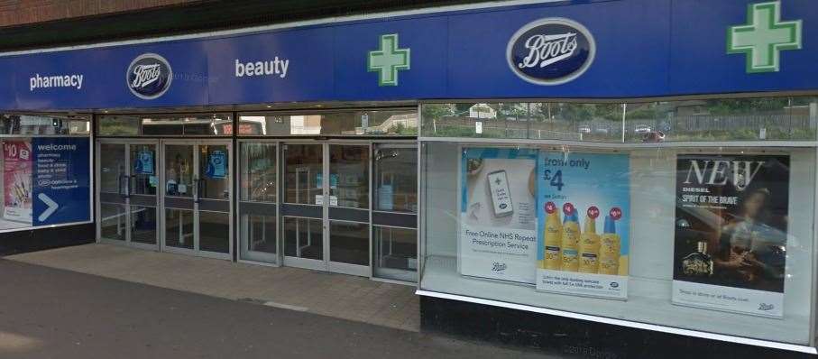 Beauty roducts worth almost £1,000 were stolen from Boots