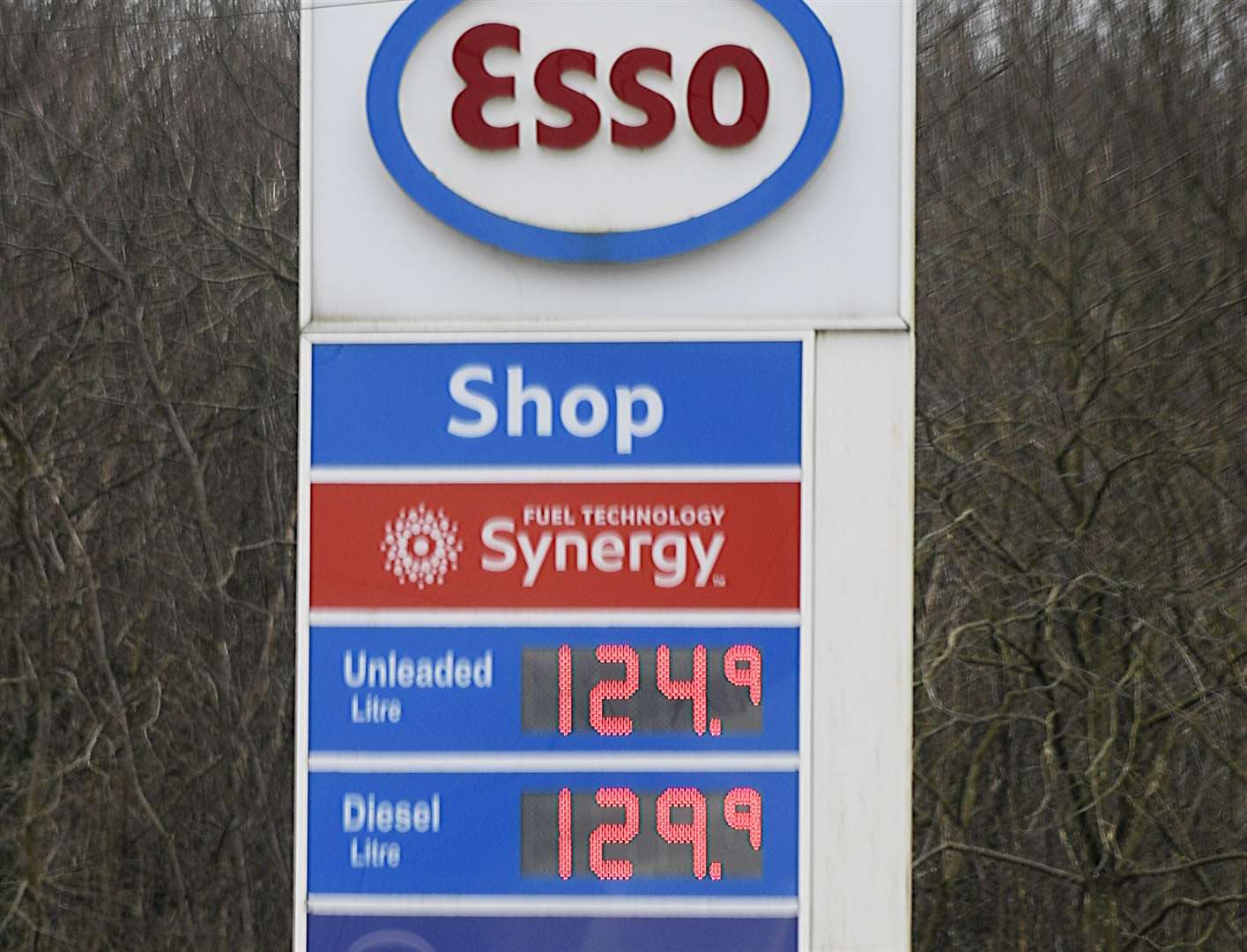 Prices at Esso in Stowting are higher than those at supermarkets