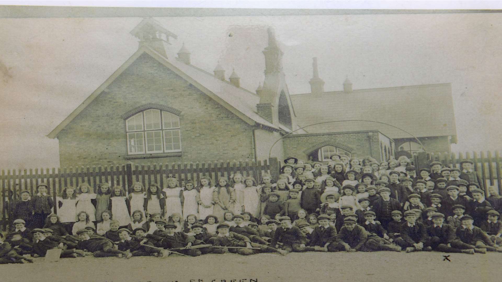 Green Street Green School, shortly after it was opened.