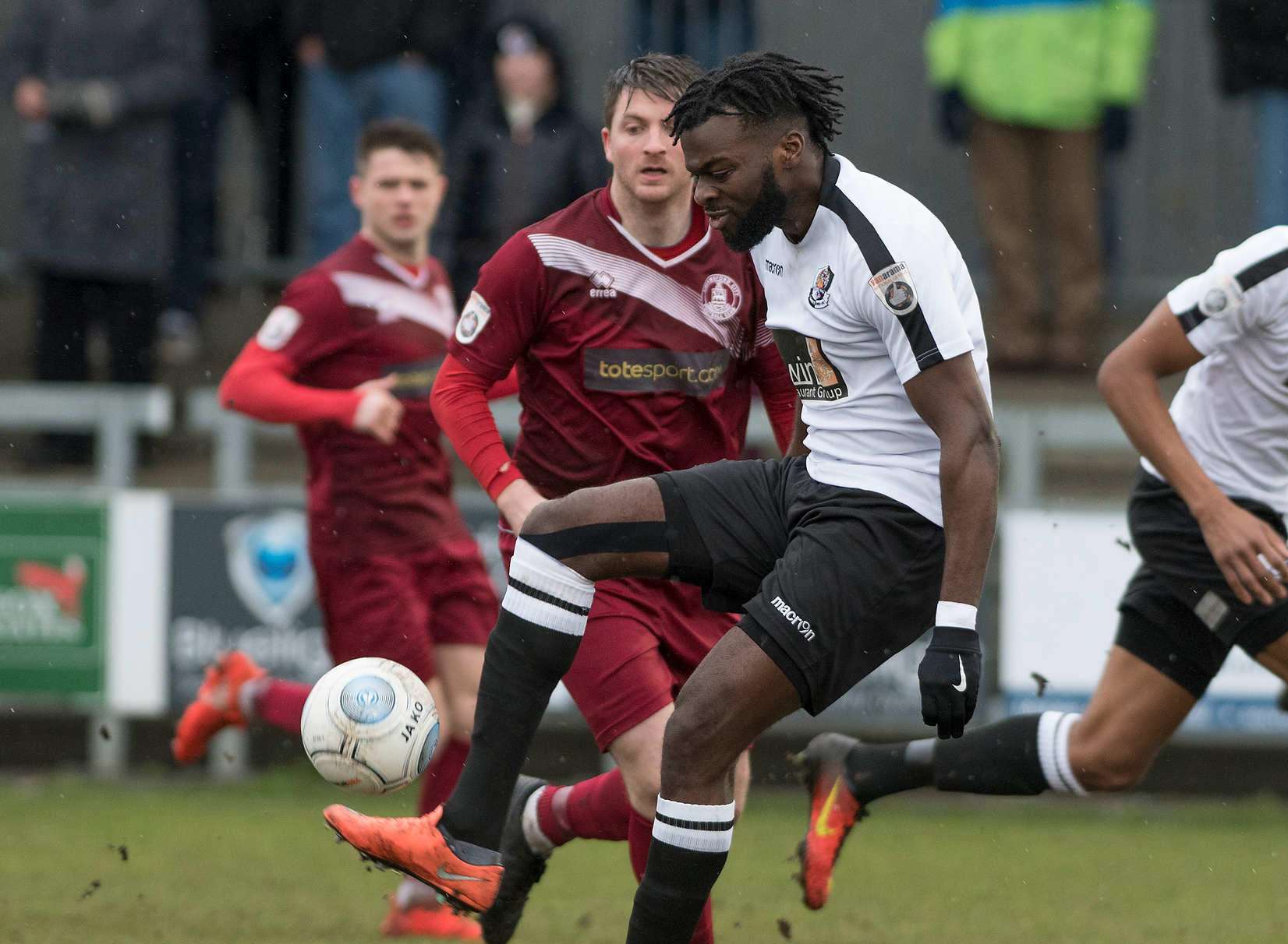 Duane Ofori-Acheampong in action for Darts against Chelmsford. Picture: Andy Payton