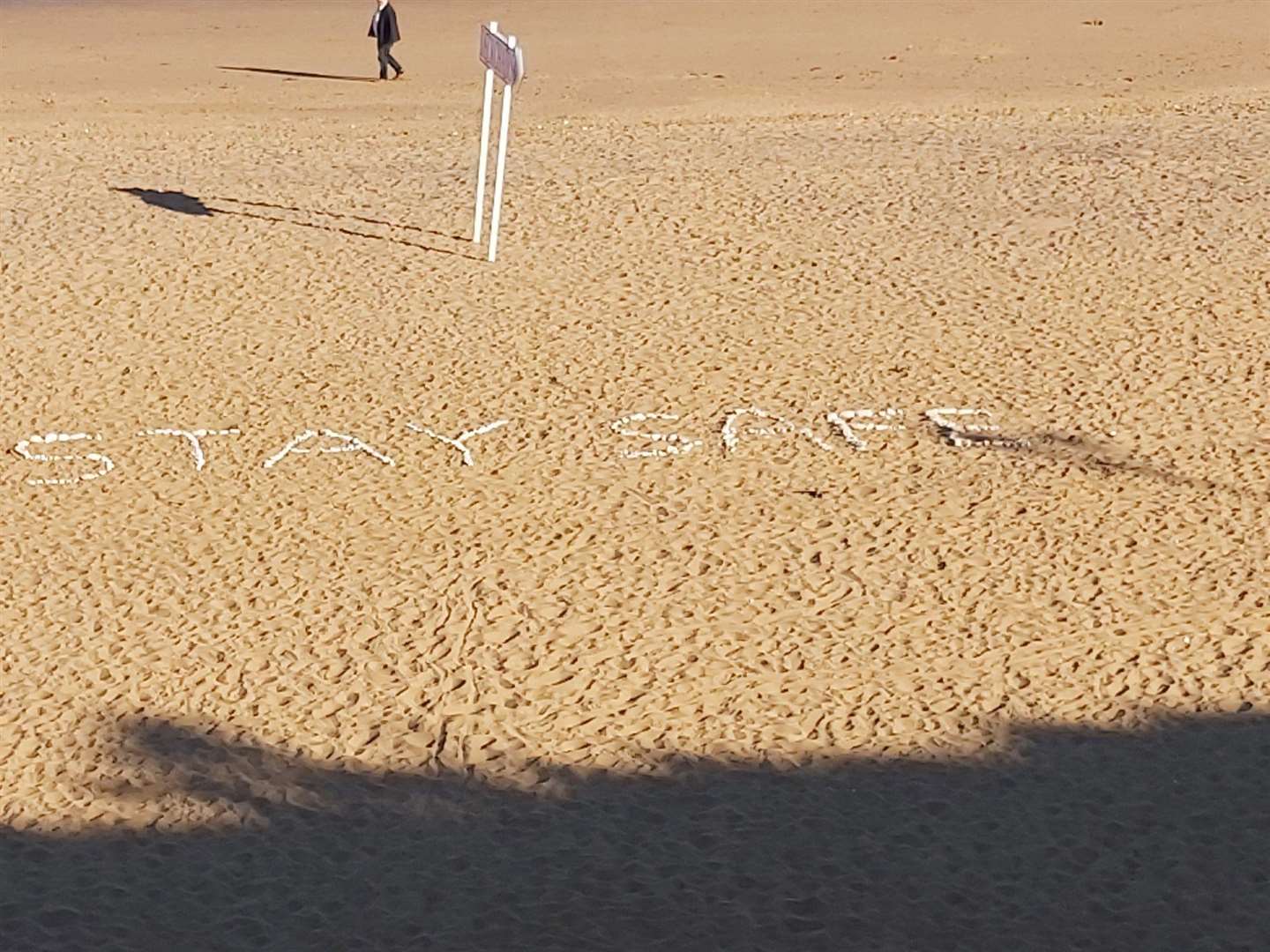 Police posted a photograph of a near-empty Broadstairs beach