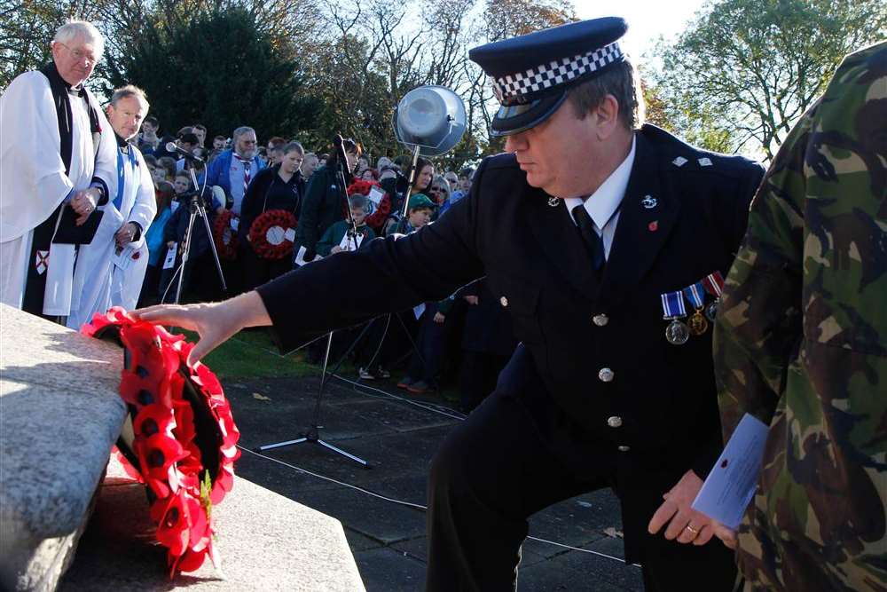 Remebrance Sunday ceremony at Victoria Gardens, Chatham. Laying a wreath on behalf of Kent Police
