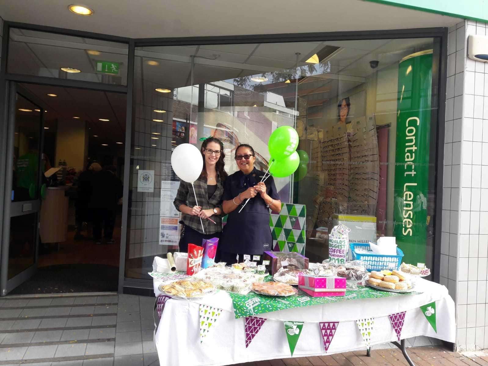 Aspiring bakers raise money for Macmillan Cancer Support as part of world's biggest coffee morning (4449787)