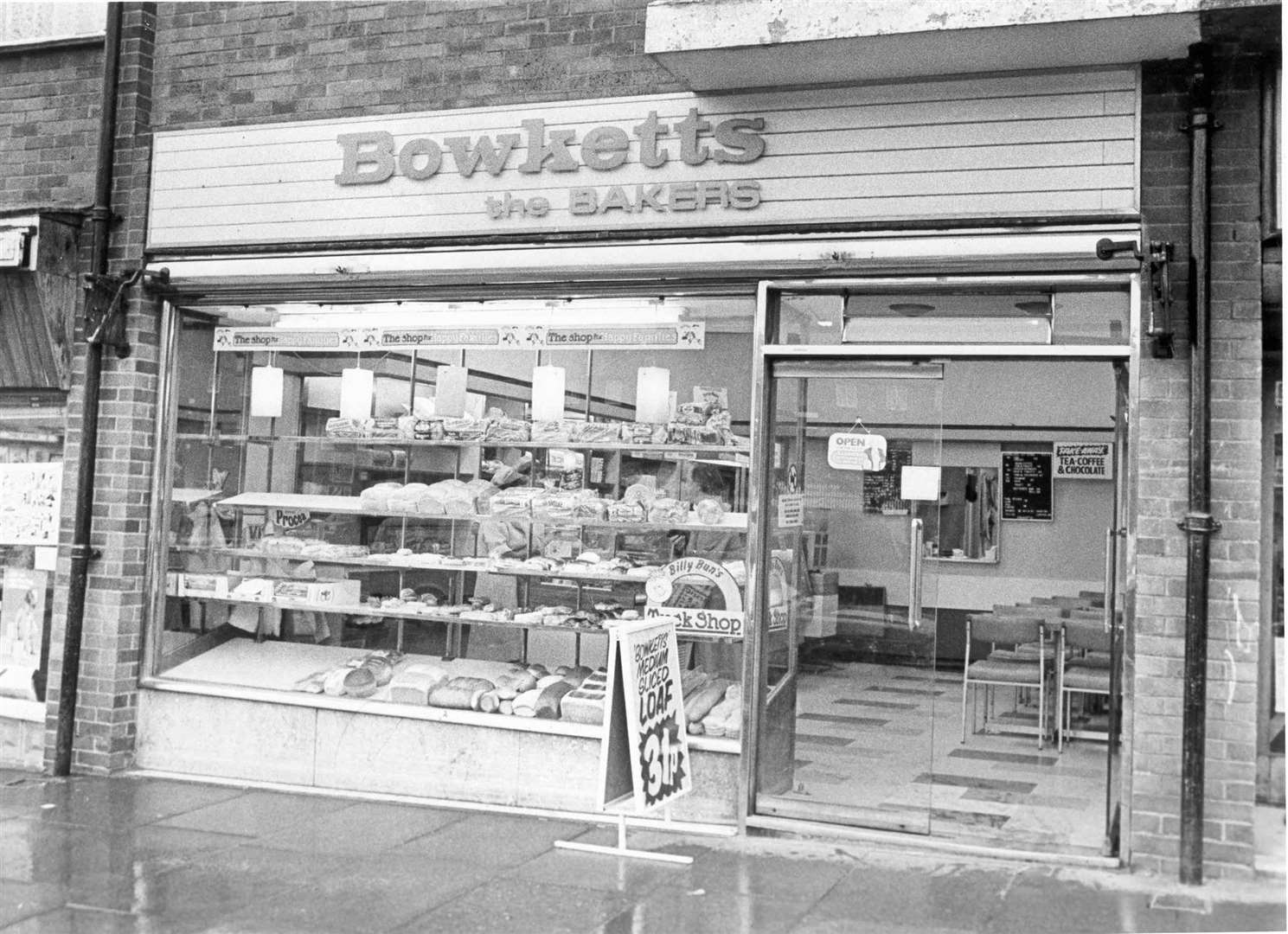 Bowketts bakery shop at Twydall, Gillingham, in August 1985