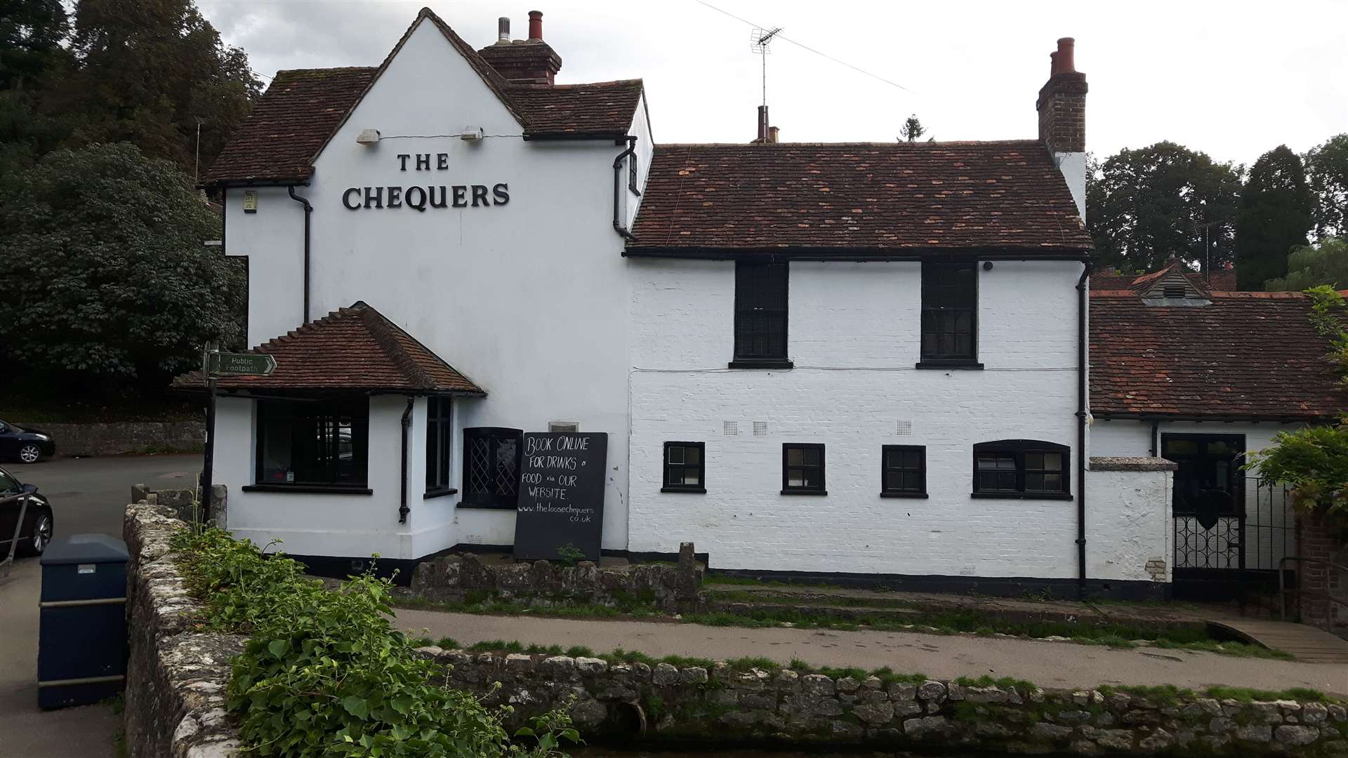 The Chequers pub in Loose