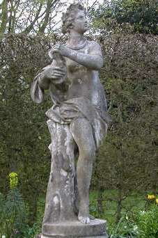 Marble statue of Pomona stolen from Sissinghurst Castle