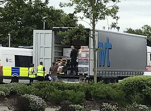 Suspected migrant in lorry at petrol station. Picture: @Kent_999s