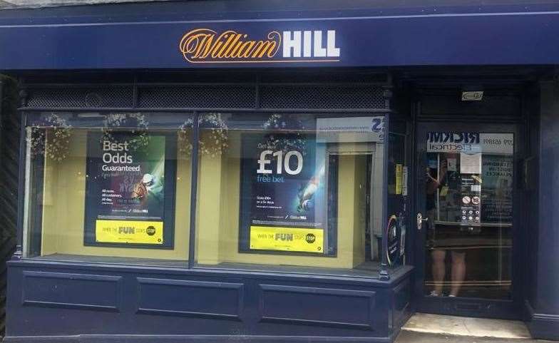 Bookmaker William Hill is taking bets on the chances of a white Christmas at 10 UK airports