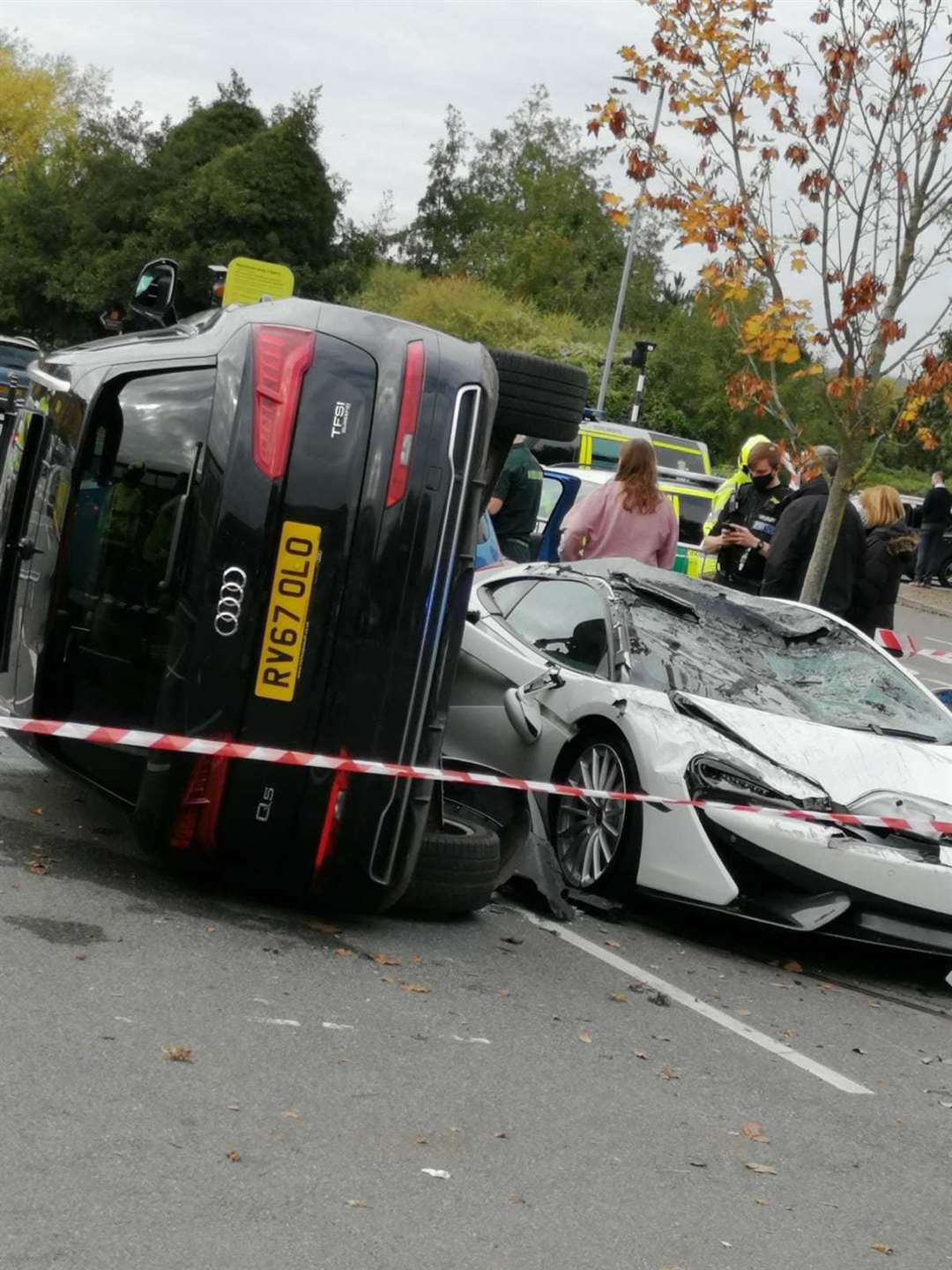 The wrecked McLaren in Sainsbury's car park at Sevenoaks (42761870)