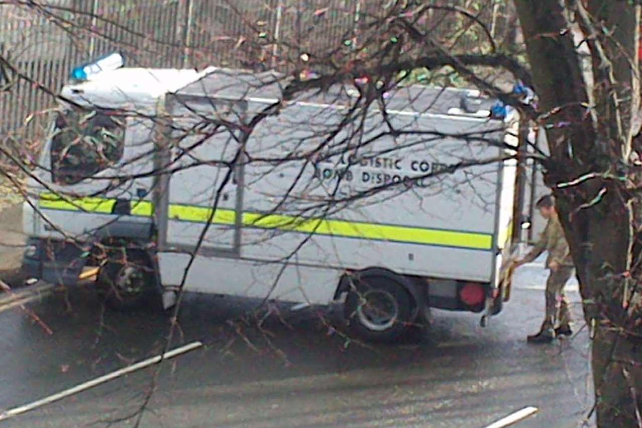 An MOD bomb disposal team arrives at the Royal Mail sorting office in Chatham