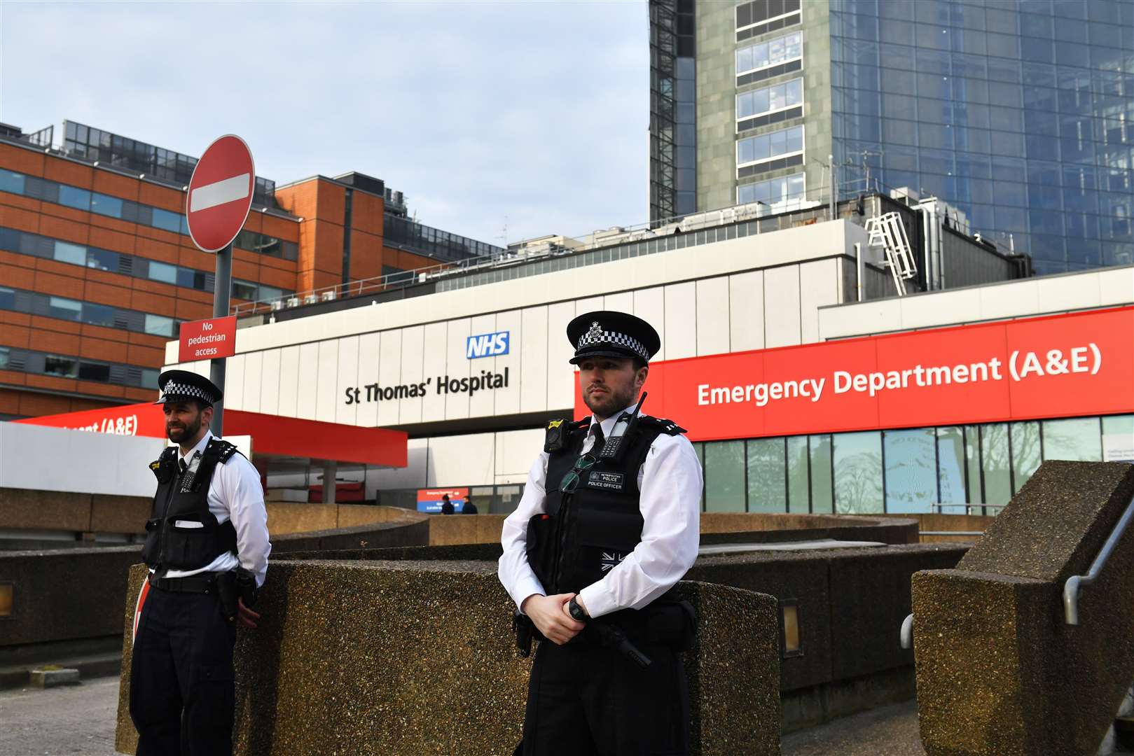 Police officers outside St Thomas’ Hospital (Dominic Lipinski/PA Wire)