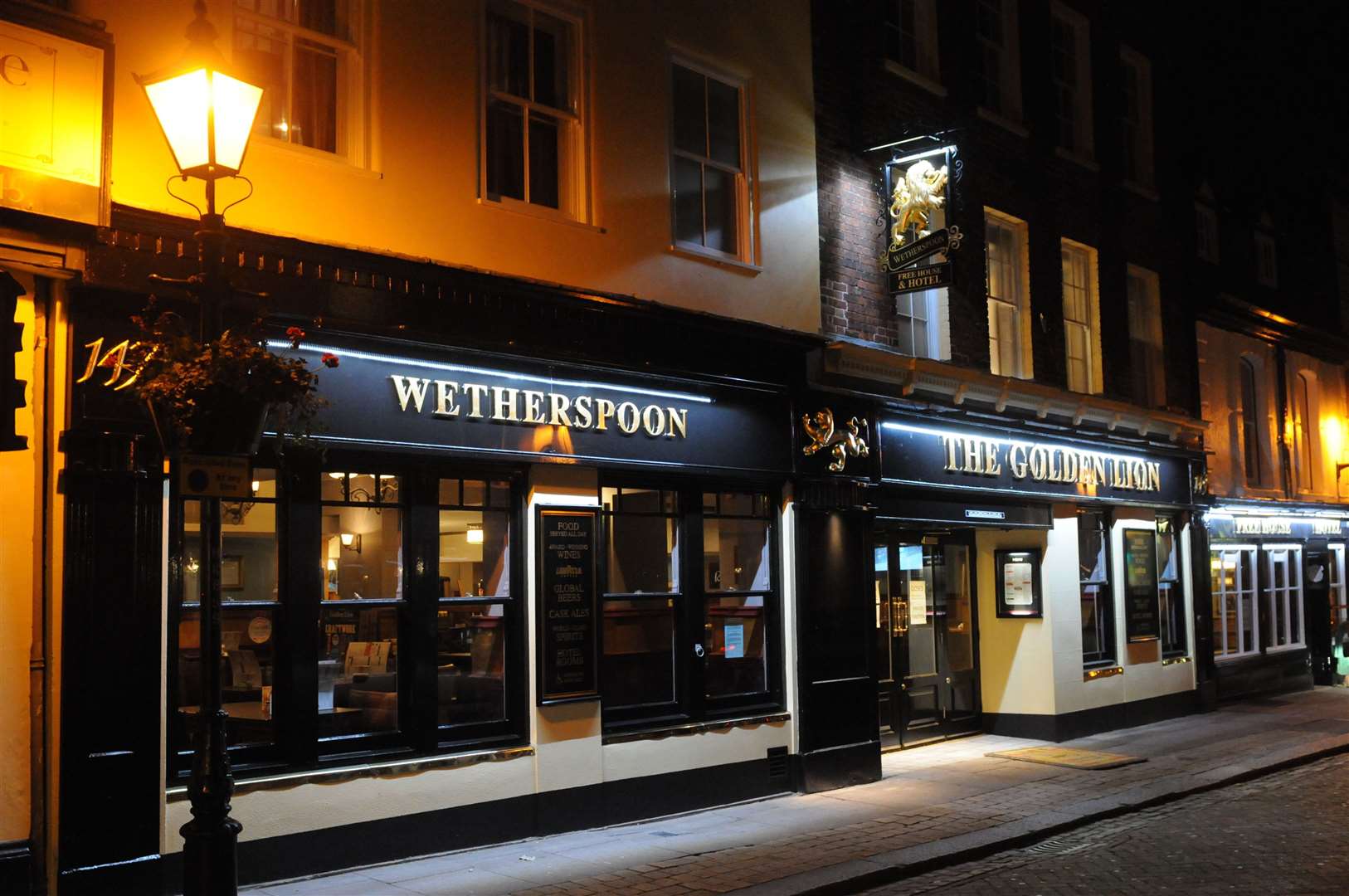 The Golden Lion Wetherspoon in Rochester High Street stays open until 1am at weekends. Picture: Steve Crispe