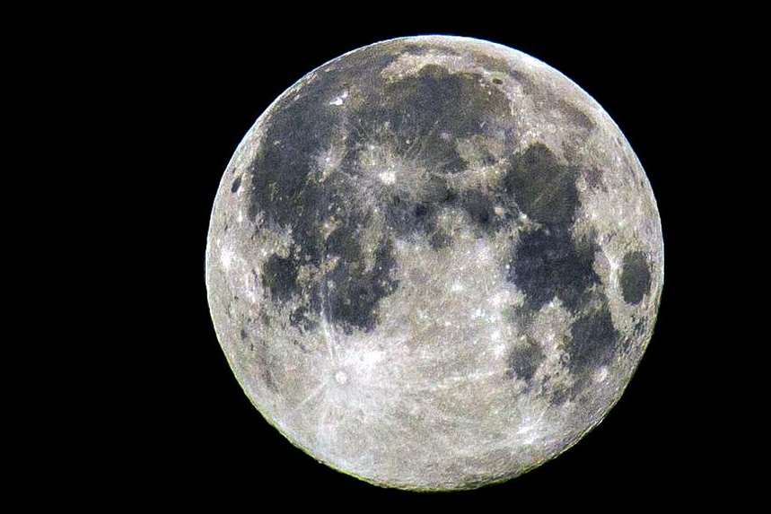 The supermoon in incredible detail taken at Margate. Picture: @jameskushdee
