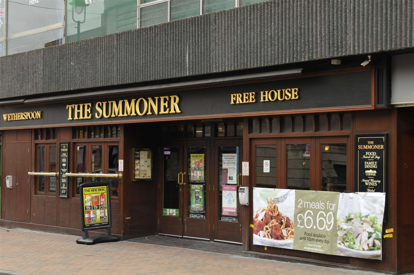 The Summoner was a Wetherspoons pub on Sittingbourne High Street. Picture: Andy Payton