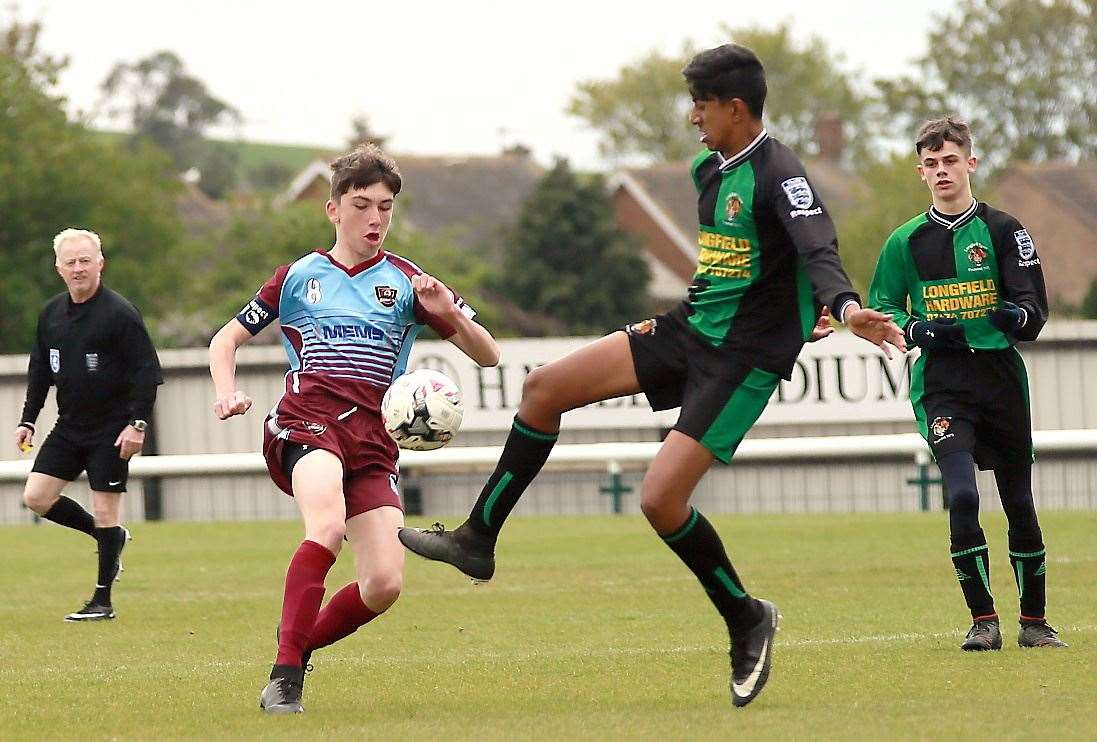 Wigmore Youth under-15s and Longfield Tigers under-15s battle it out Picture: Phil Lee