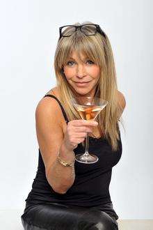 Leslie Ash will star in All The Single Ladies